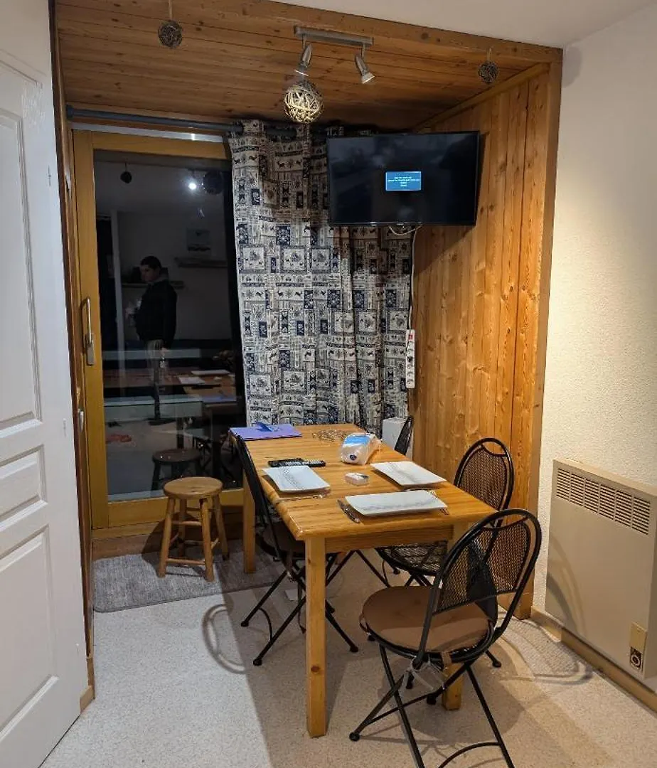 Appartement T2 Avec Coin Montagne 6 Couchages Huez France